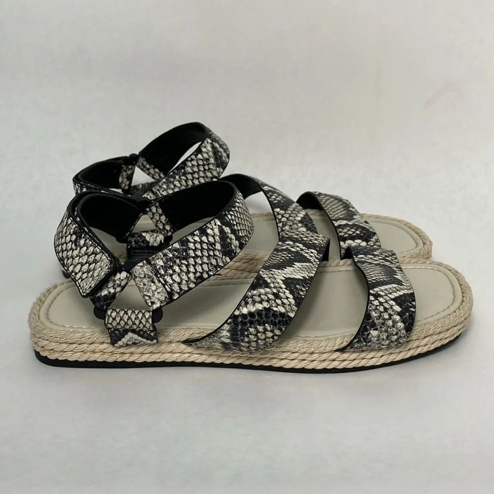 NEW VINCE‎ Sandals Womens 9.5 Elian Strappy Flat Casual Comfort Designer